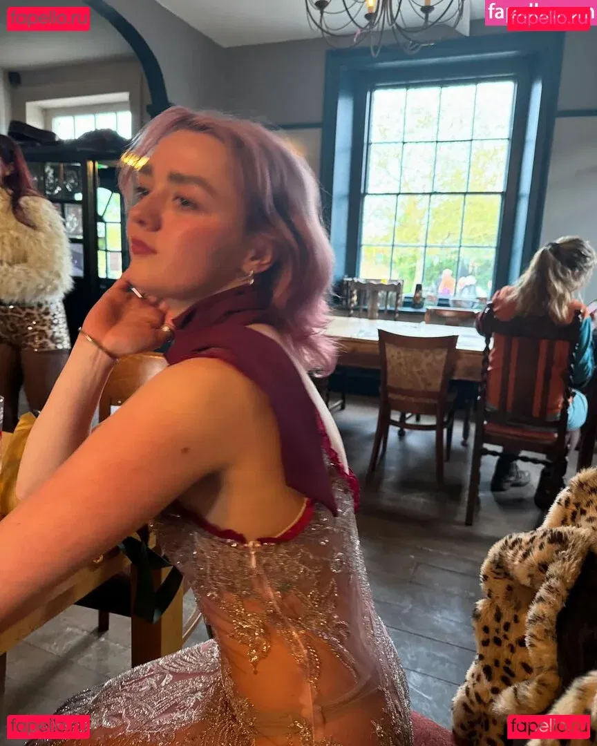 Maisie Williams Onlyfans Photo Gallery 