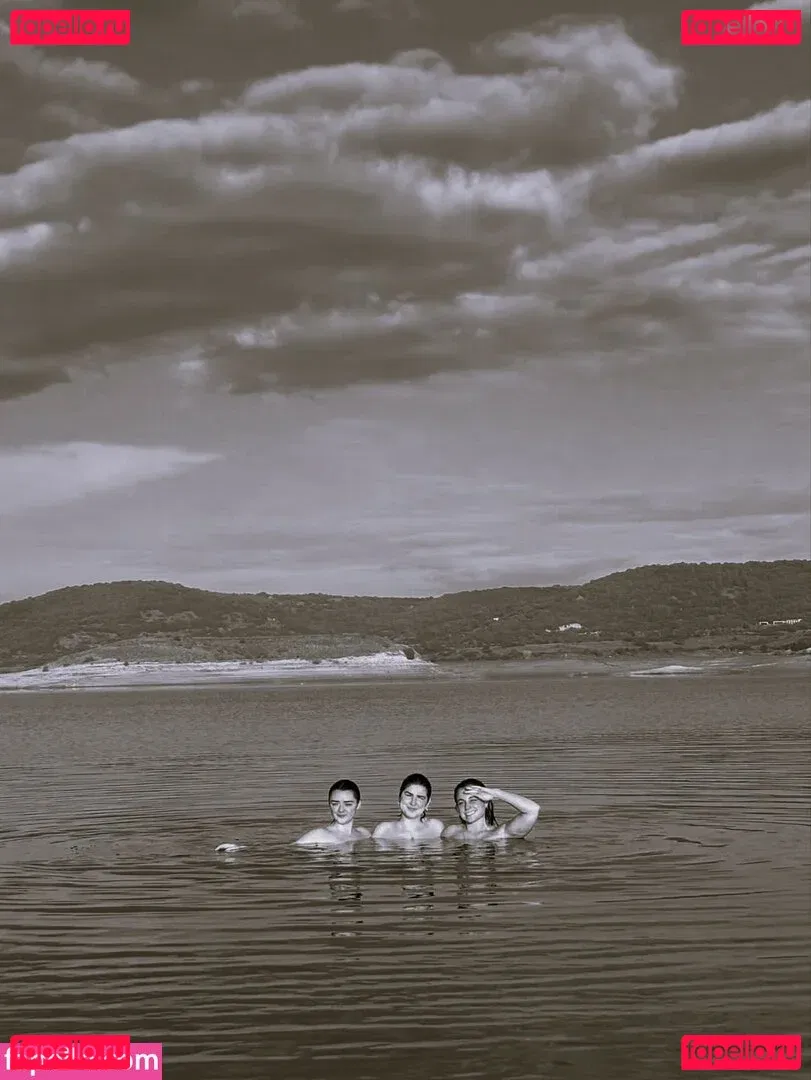 Maisie Williams Onlyfans Photo Gallery 