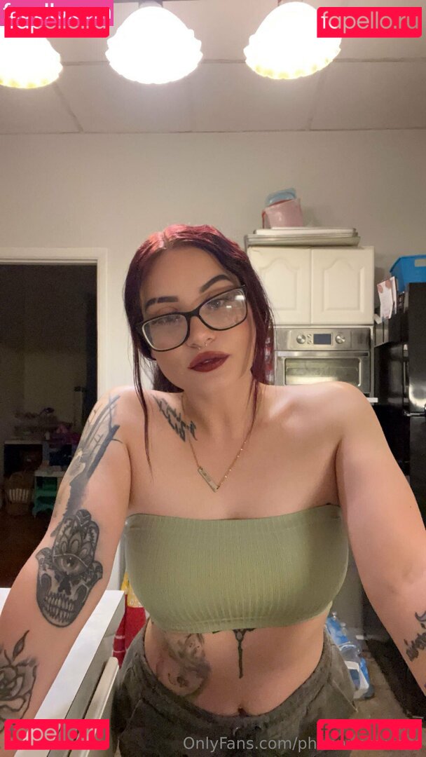 Phoenixxxxrose / phoenixrose.co Onlyfans Photo Gallery 