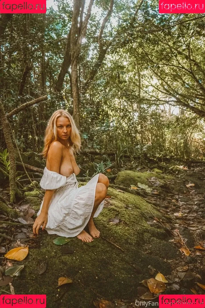 lilyivymfc Onlyfans Photo Gallery 