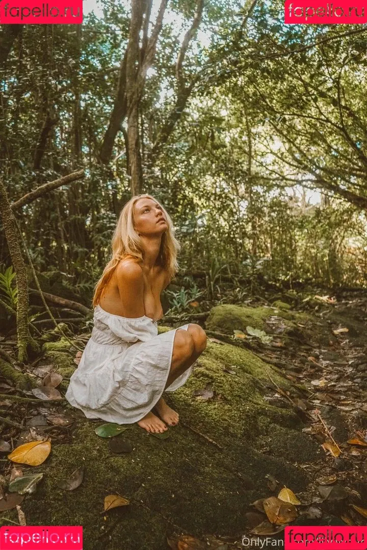 lilyivymfc Onlyfans Photo Gallery 