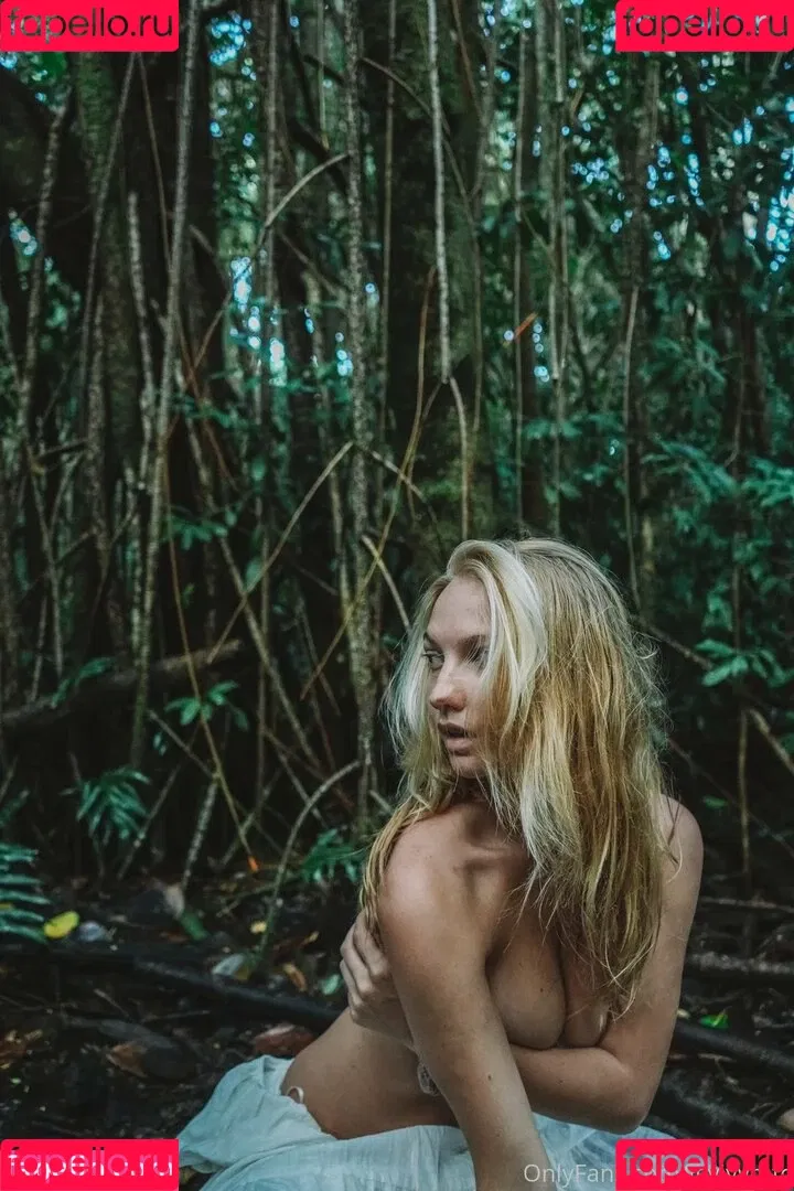 lilyivymfc Onlyfans Photo Gallery 