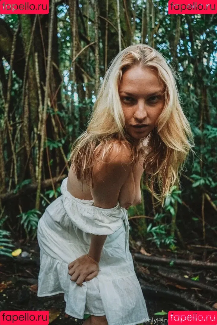 lilyivymfc Onlyfans Photo Gallery 