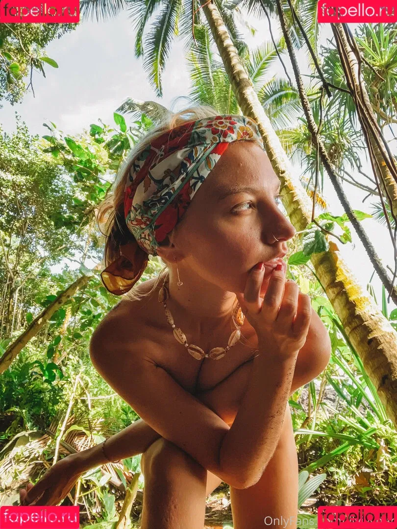 lilyivymfc Onlyfans Photo Gallery 