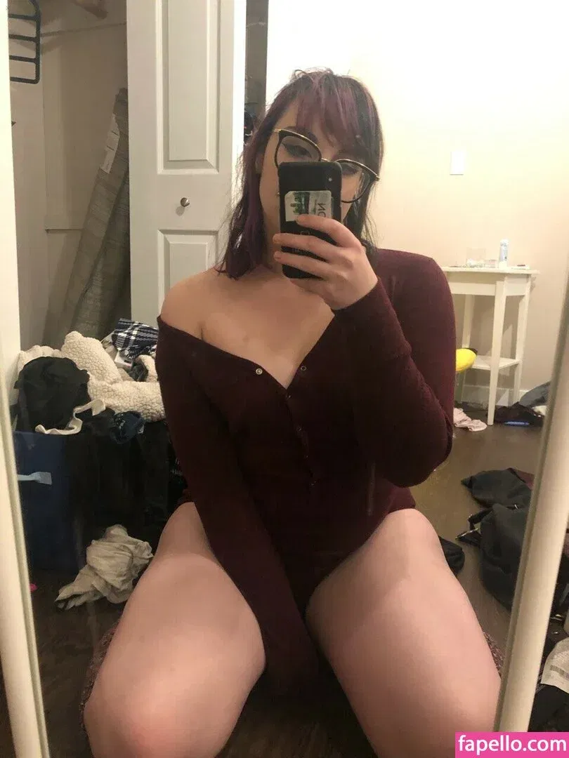 lilyivymfc Onlyfans Photo Gallery 