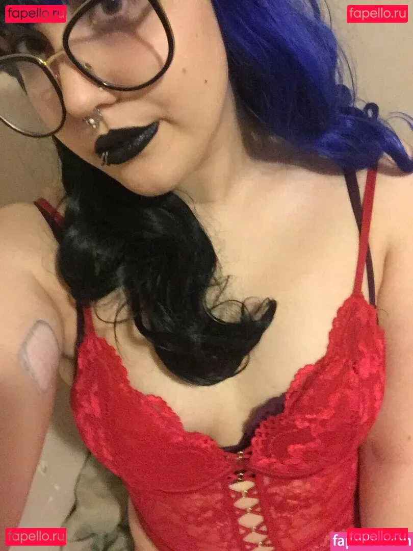 lilyivymfc Onlyfans Photo Gallery 