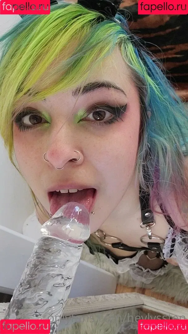 HeyLyssten Onlyfans Photo Gallery 