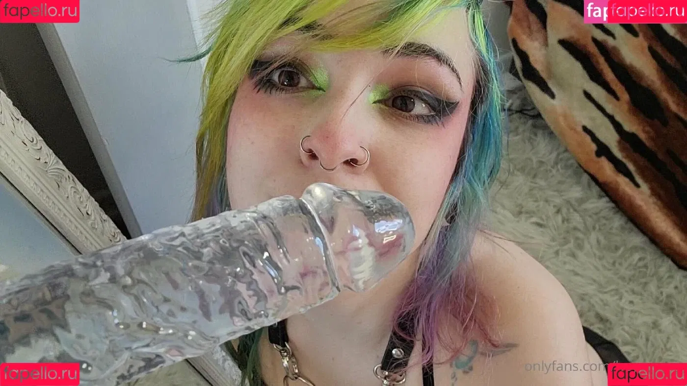 HeyLyssten Onlyfans Photo Gallery 
