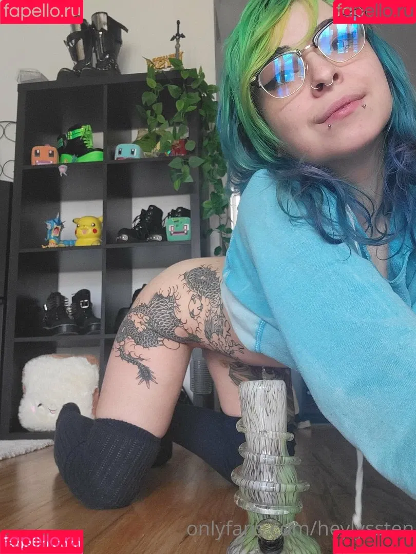 HeyLyssten Onlyfans Photo Gallery 