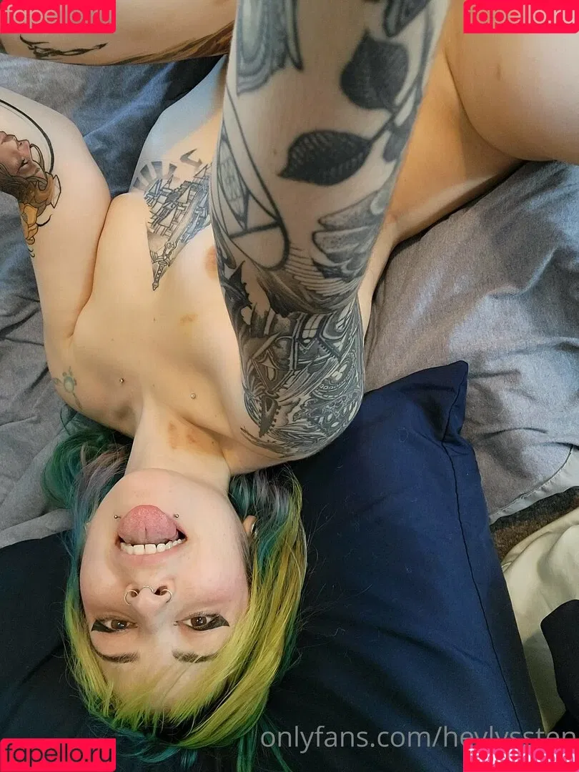 HeyLyssten Onlyfans Photo Gallery 