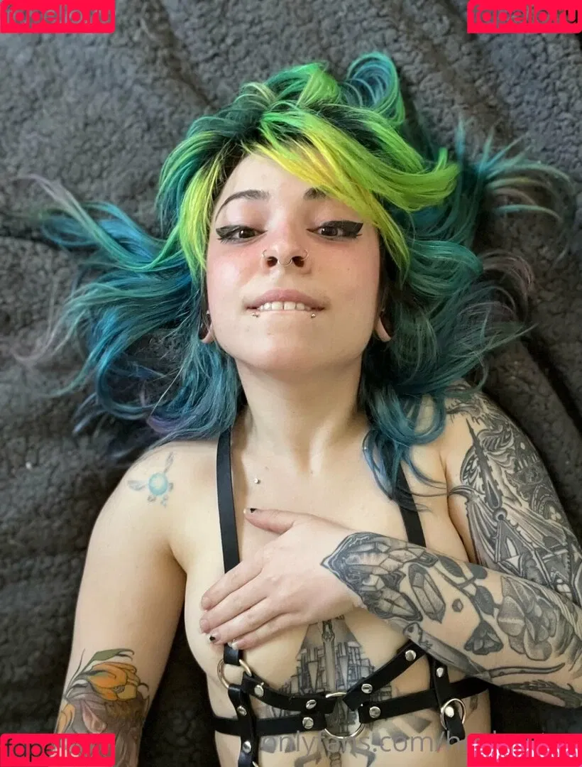 HeyLyssten Onlyfans Photo Gallery 