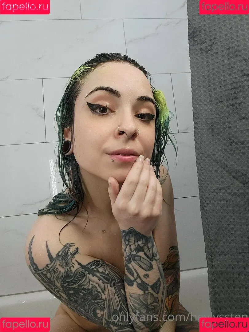 HeyLyssten Onlyfans Photo Gallery 