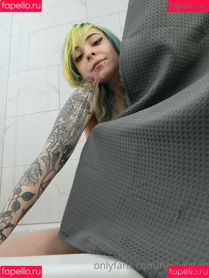 HeyLyssten Onlyfans Photo Gallery 
