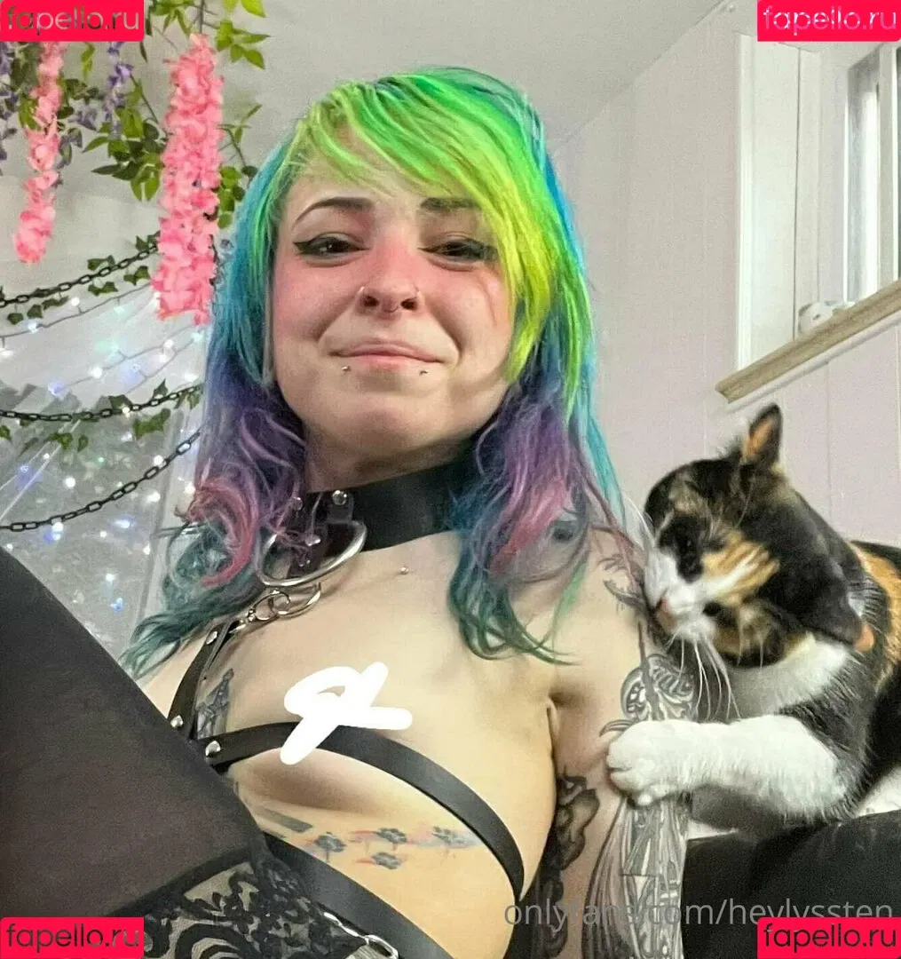 HeyLyssten Onlyfans Photo Gallery 
