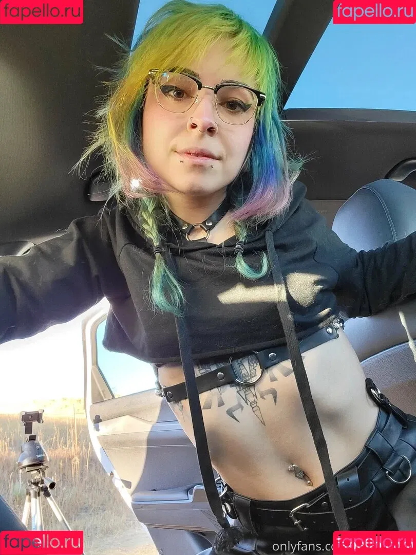 HeyLyssten Onlyfans Photo Gallery 
