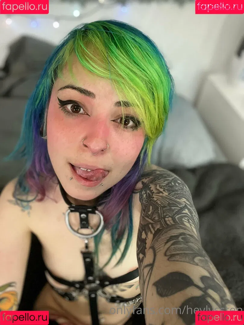 HeyLyssten Onlyfans Photo Gallery 