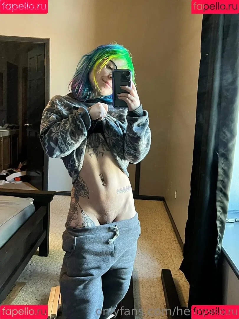 HeyLyssten Onlyfans Photo Gallery 