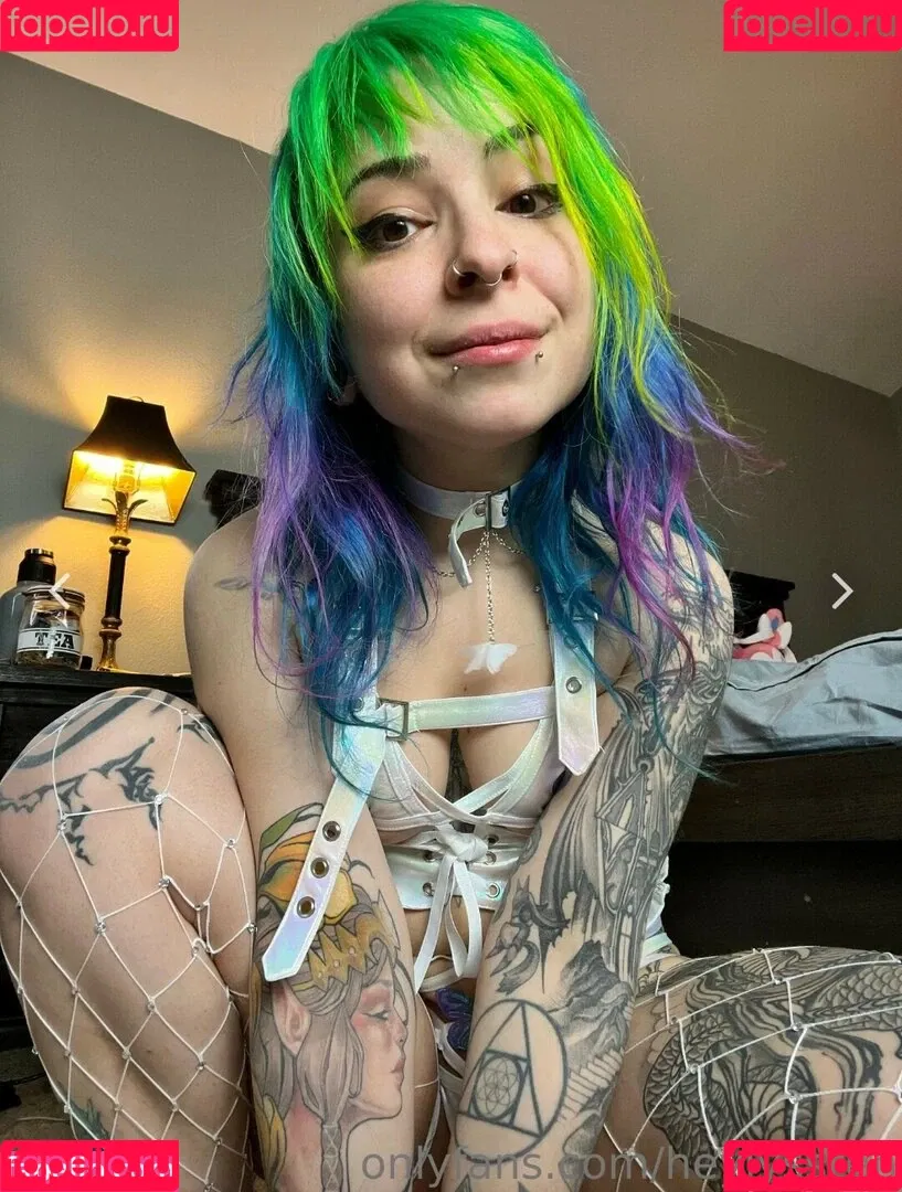 HeyLyssten Onlyfans Photo Gallery 