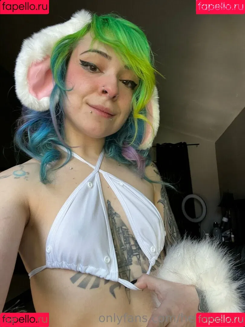 HeyLyssten Onlyfans Photo Gallery 
