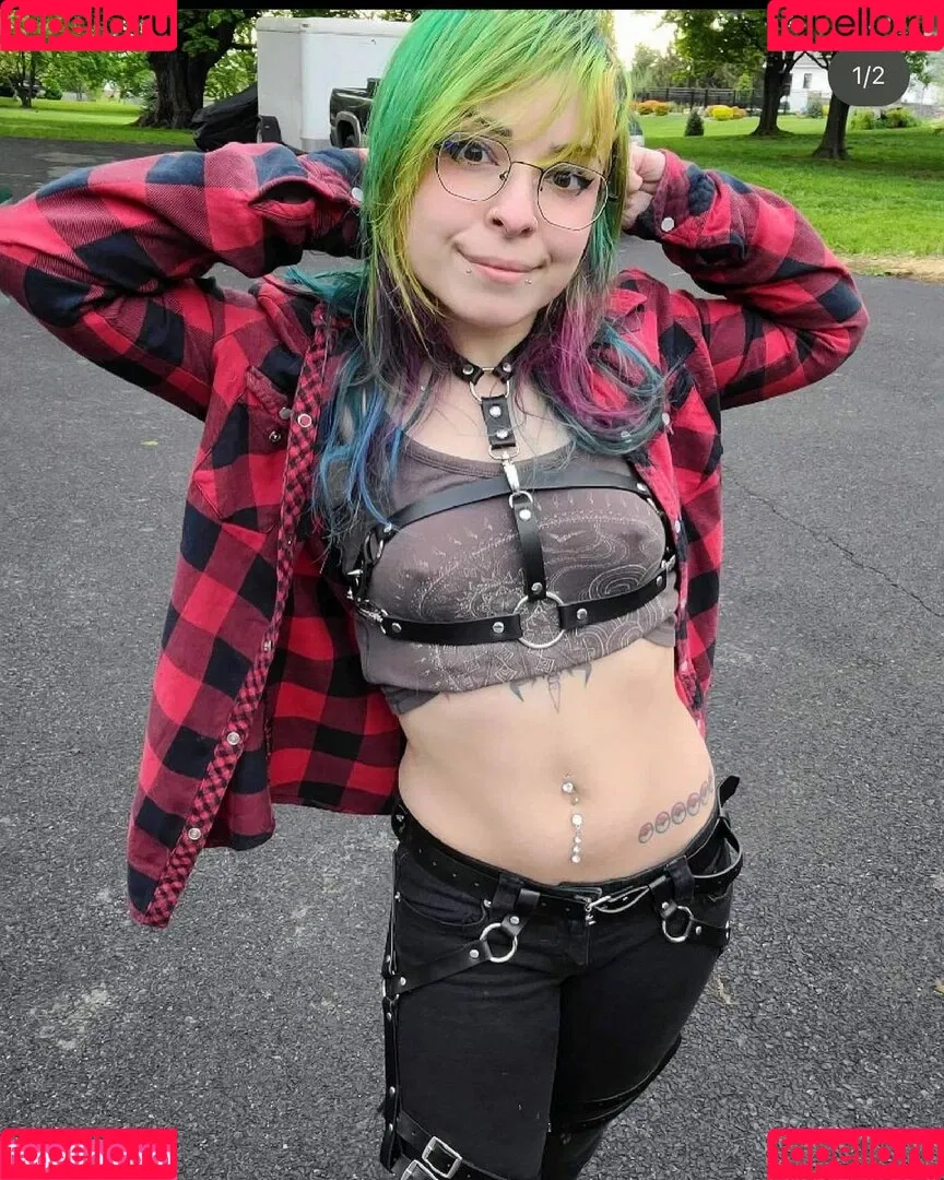 HeyLyssten Onlyfans Photo Gallery 