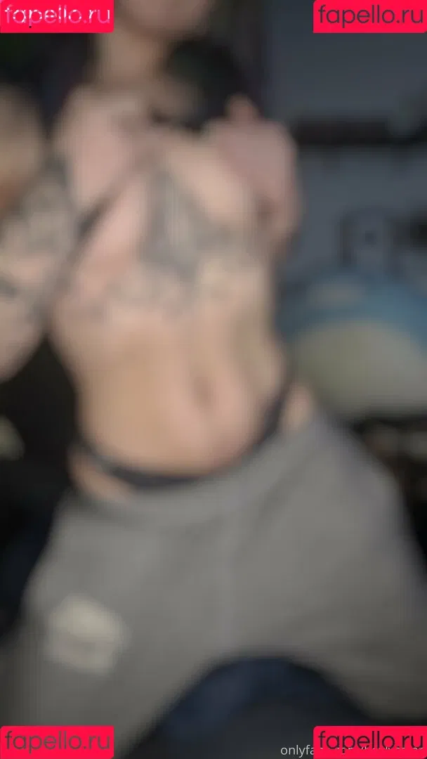 HeyLyssten Onlyfans Photo Gallery 