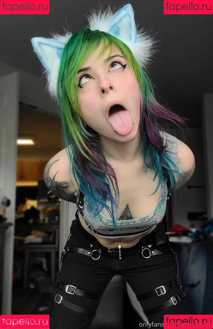HeyLyssten Onlyfans Photo Gallery 