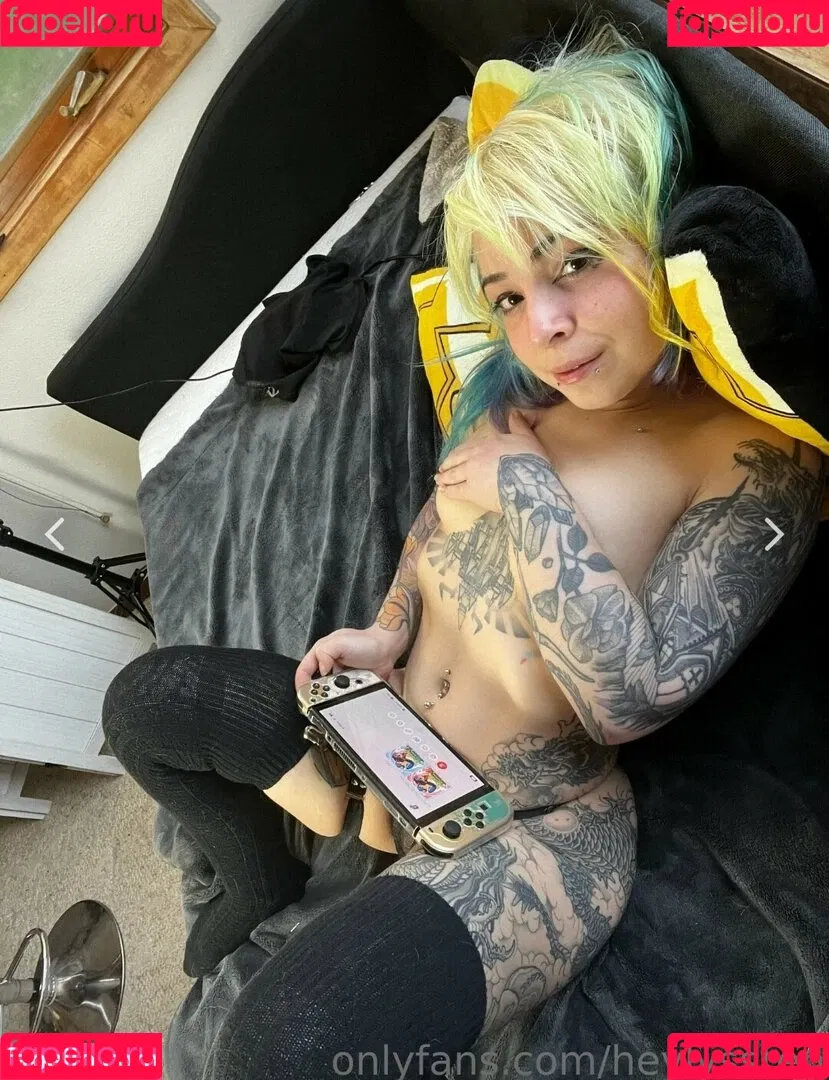 HeyLyssten Onlyfans Photo Gallery 