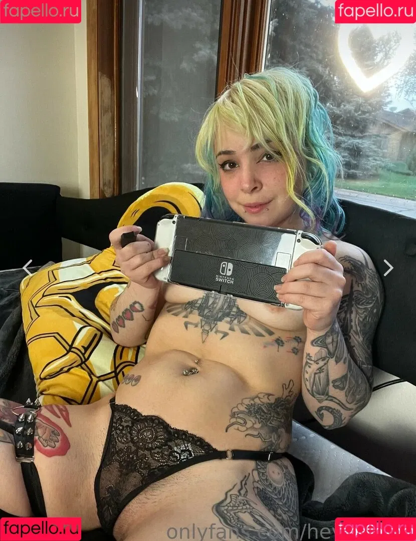 HeyLyssten Onlyfans Photo Gallery 