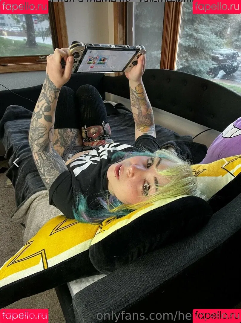 HeyLyssten Onlyfans Photo Gallery 