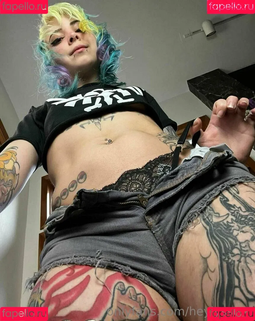 HeyLyssten Onlyfans Photo Gallery 