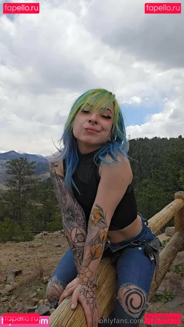 HeyLyssten Onlyfans Photo Gallery 