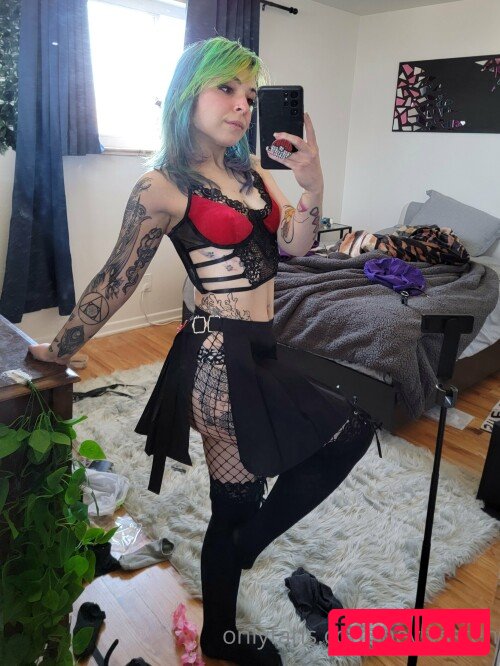 HeyLyssten Onlyfans Photo Gallery 