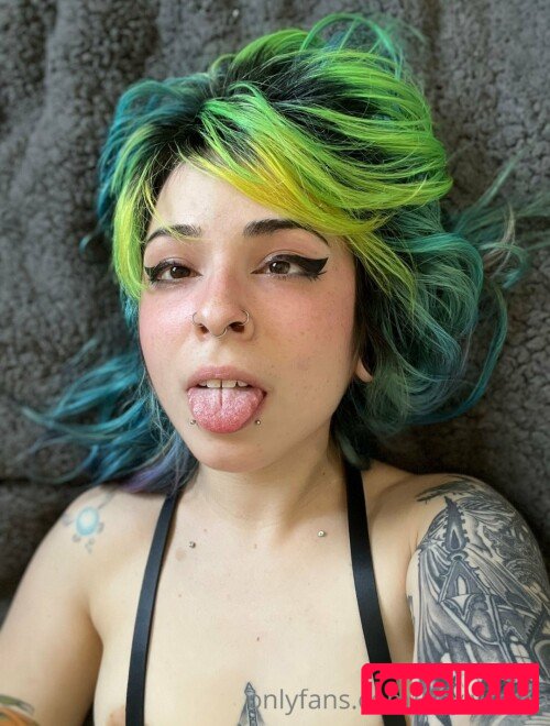 HeyLyssten Onlyfans Photo Gallery 