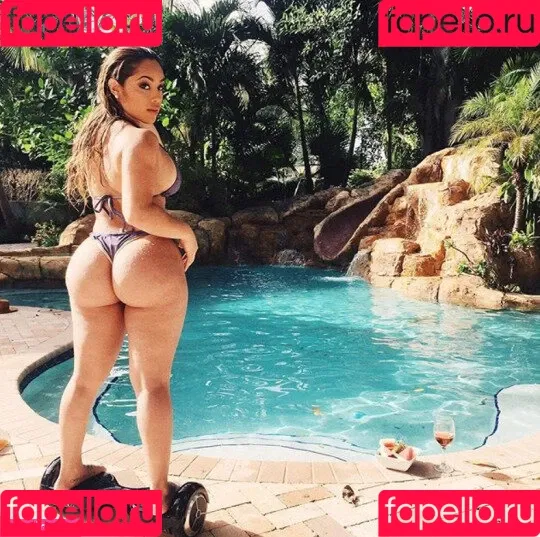 Jasmin Cadavid Onlyfans Photo Gallery 