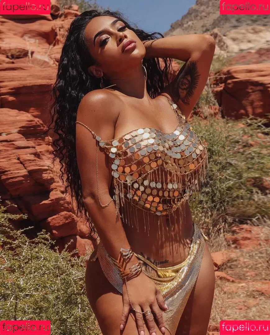 Jasmin Cadavid Onlyfans Photo Gallery 