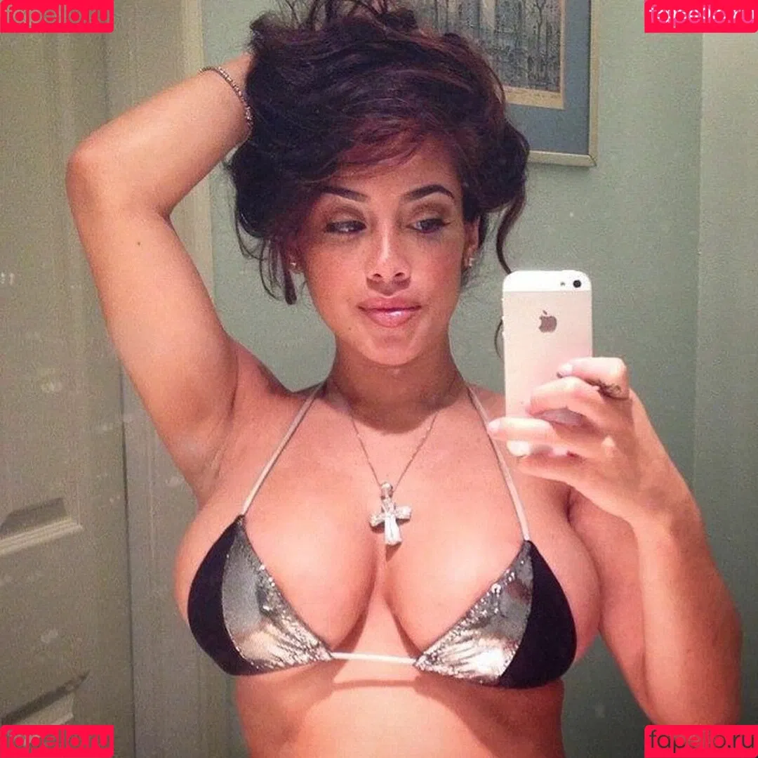 Jasmin Cadavid Onlyfans Photo Gallery 