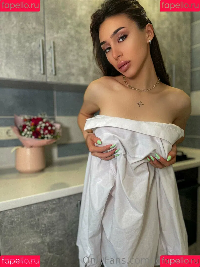 Louise.vip Onlyfans Photo Gallery 