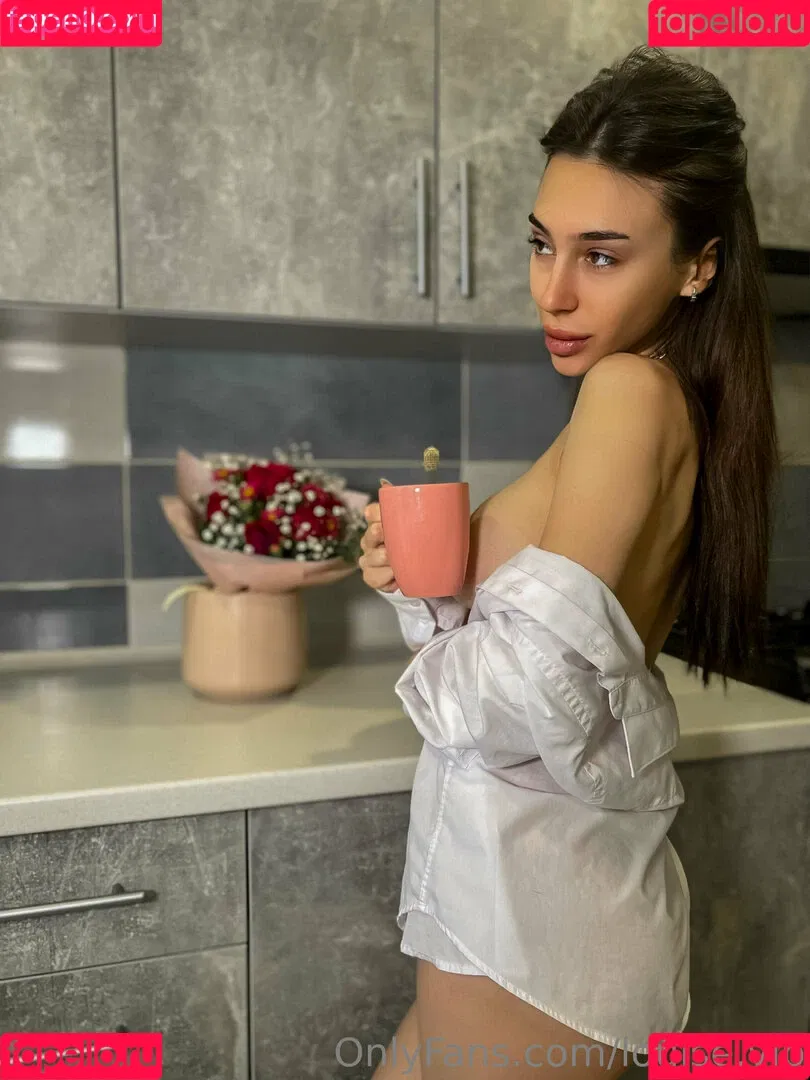 Louise.vip Onlyfans Photo Gallery 