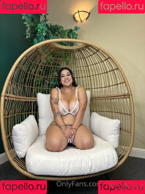 Britt Cuadra Onlyfans Photo Gallery 