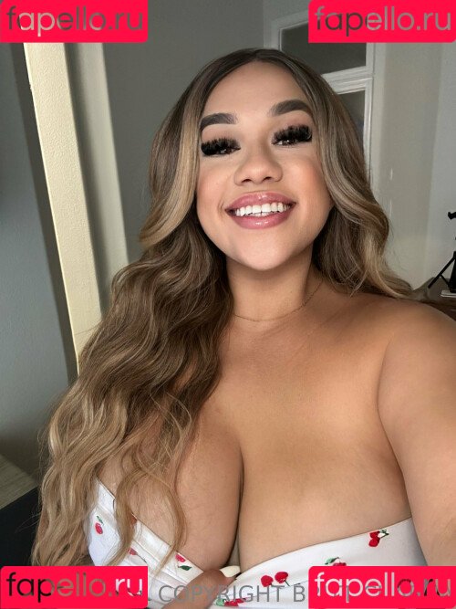 Britt Cuadra Onlyfans Photo Gallery 