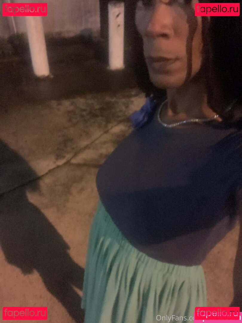 Capri Starr / capri_starr / capristarr27 Onlyfans Photo Gallery 