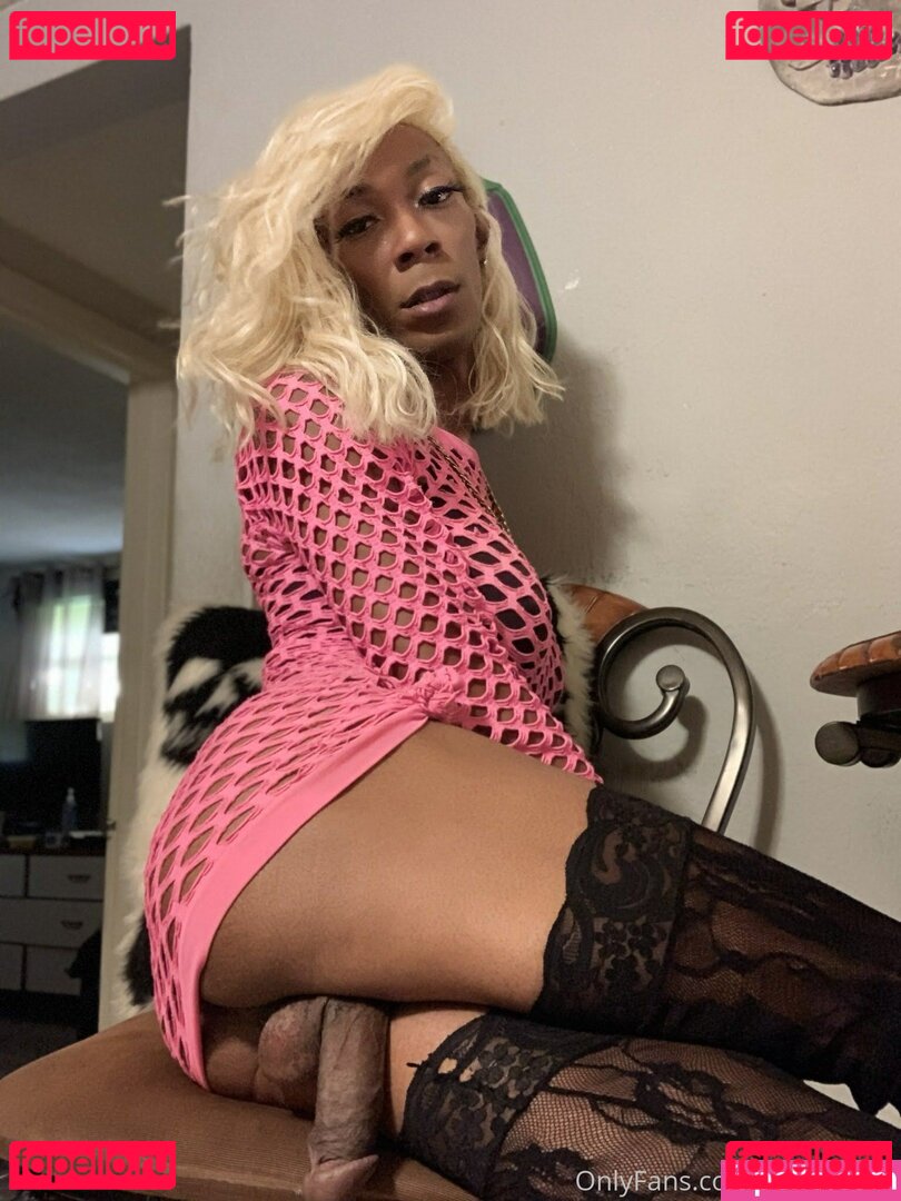 Capri Starr / capri_starr / capristarr27 Onlyfans Photo Gallery 