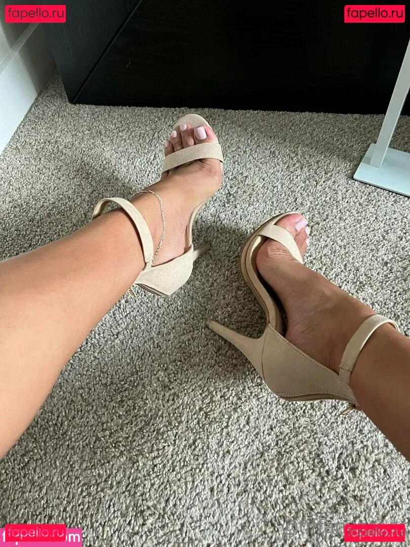 alittleoftiff Onlyfans Photo Gallery 