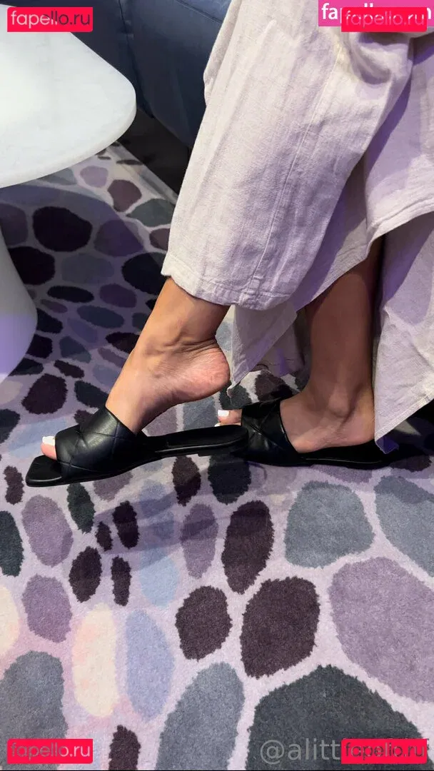 alittleoftiff Onlyfans Photo Gallery 