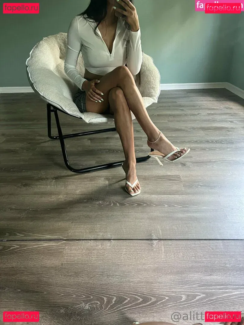 alittleoftiff Onlyfans Photo Gallery 