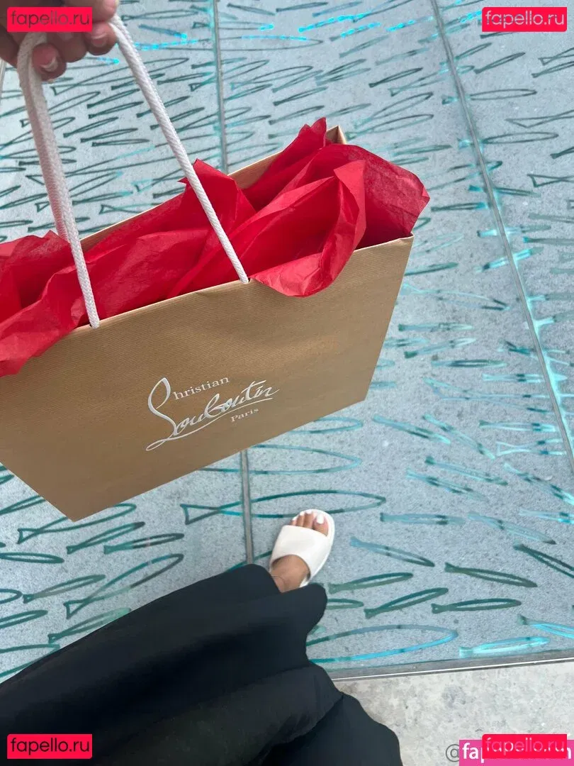 alittleoftiff Onlyfans Photo Gallery 