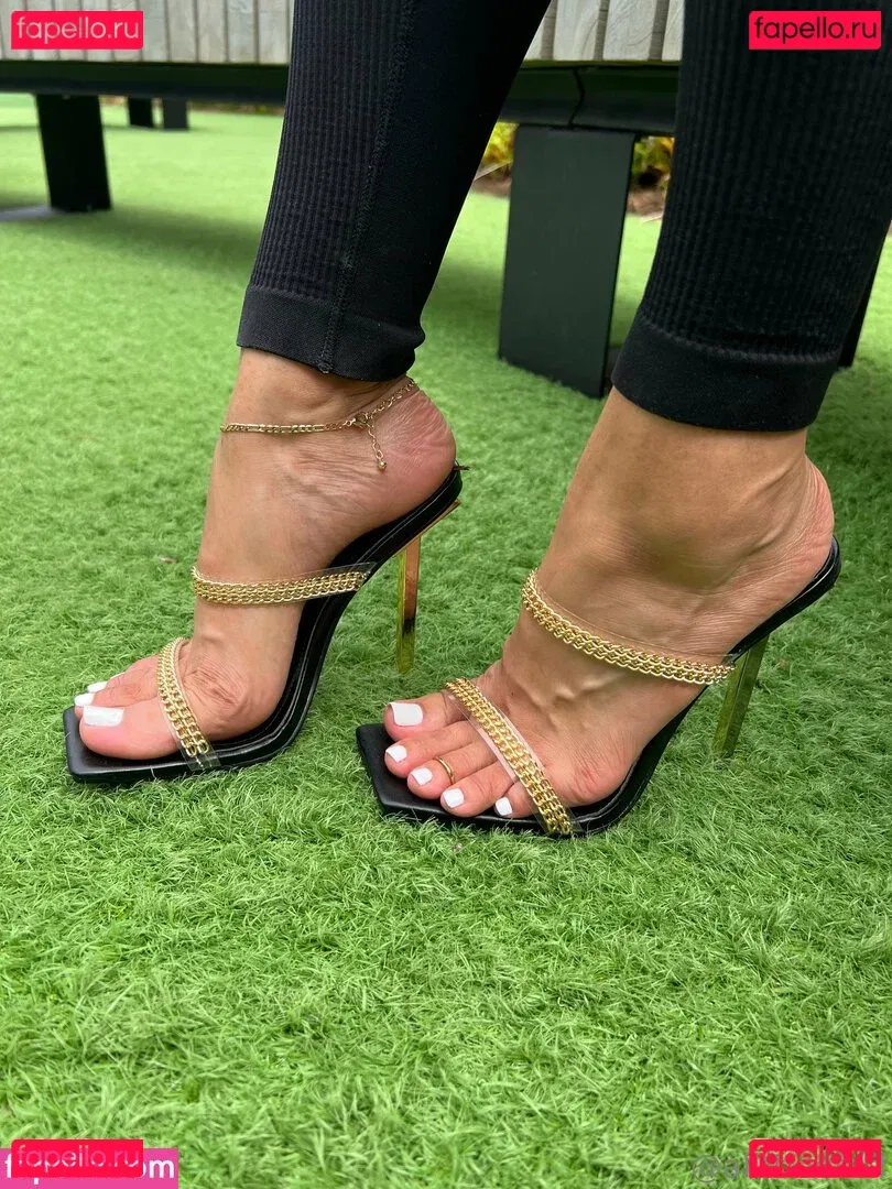 alittleoftiff Onlyfans Photo Gallery 