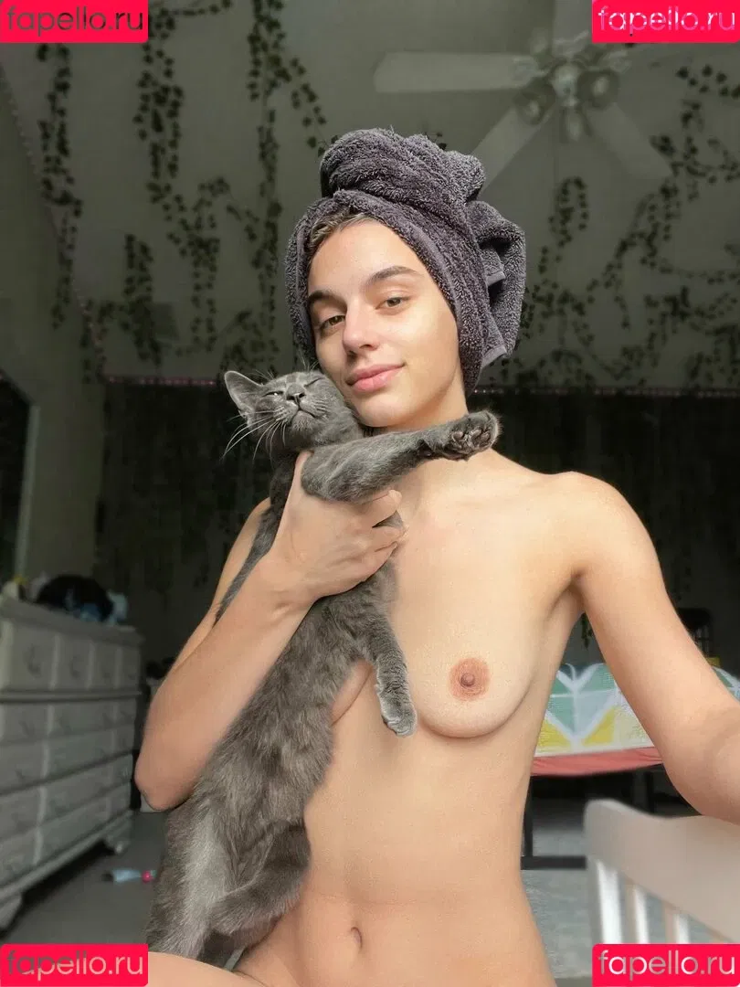 katchats Onlyfans Photo Gallery 
