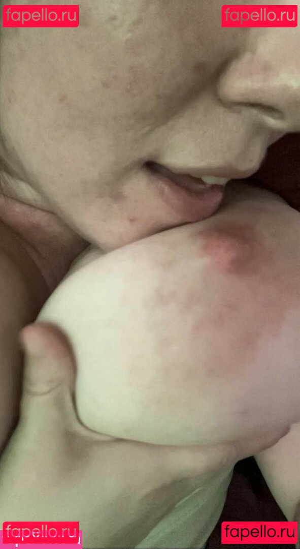 / OneLoveChels / yumslut Nude Onlyfans Photo 50