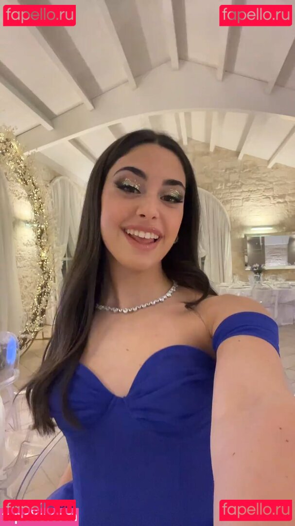 Iris Di Domenico / iris_didomenico Onlyfans Photo Gallery 